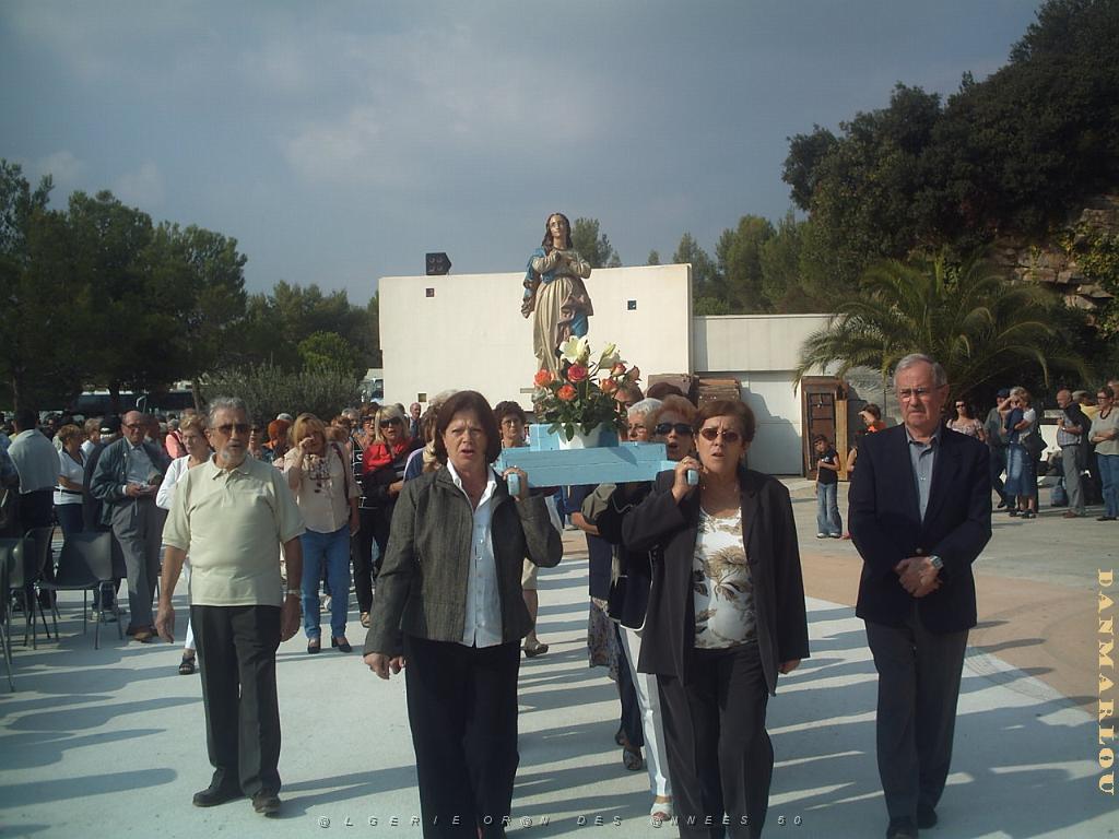 JUDB NIMES 15  OCTOBRE  2006 LA PROCESSION.jpg -        